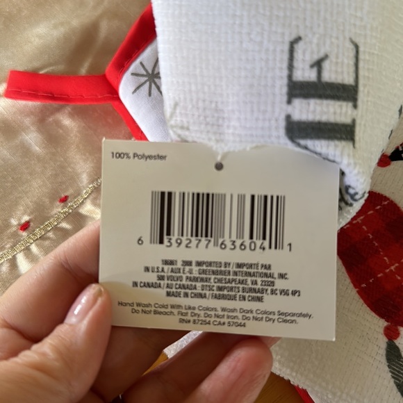 Holiday Kitchen Set 🎄 - Picture 6 of 7